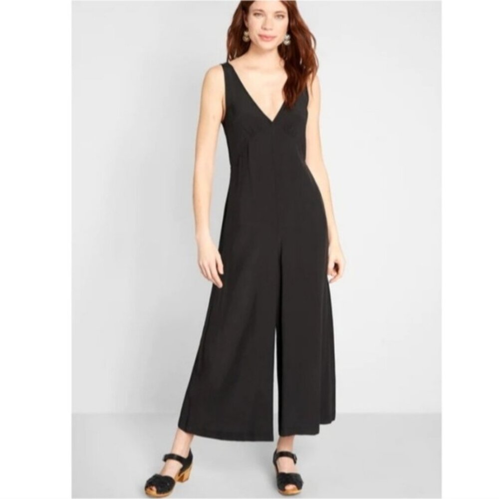 Modcloth Bon Voyage Wide Leg Classic Jumpsuit Small New Black Party Flowy